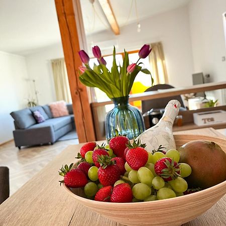 Apartman Niklan Rožnov pod Radhoštěm Exteriör bild