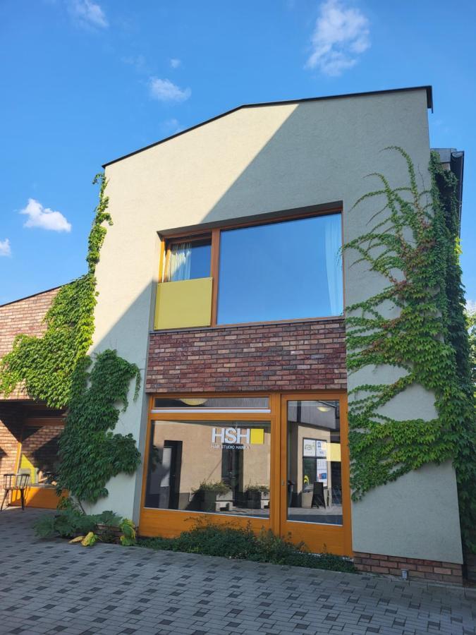Apartman Niklan Rožnov pod Radhoštěm Exteriör bild