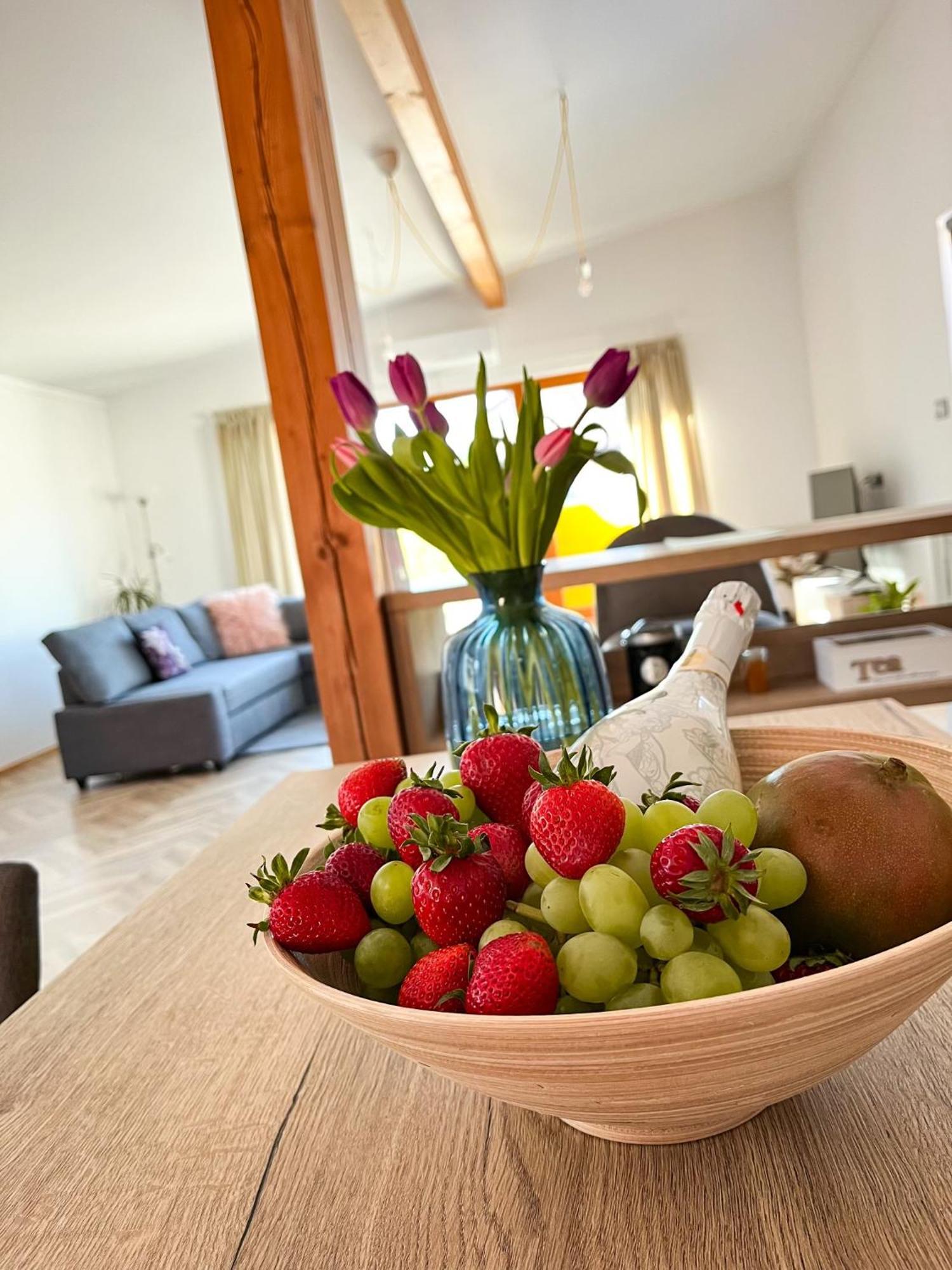 Apartman Niklan Rožnov pod Radhoštěm Exteriör bild