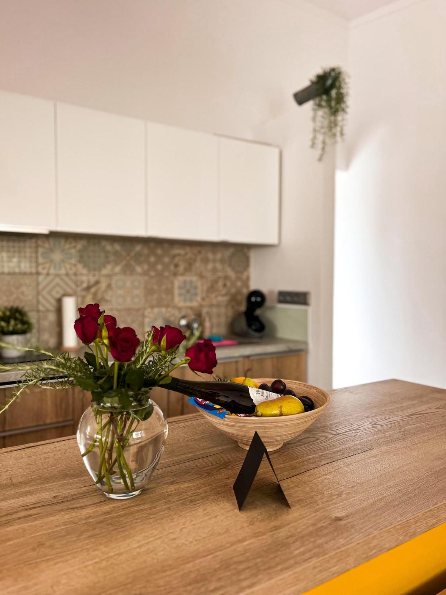 Apartman Niklan Rožnov pod Radhoštěm Exteriör bild