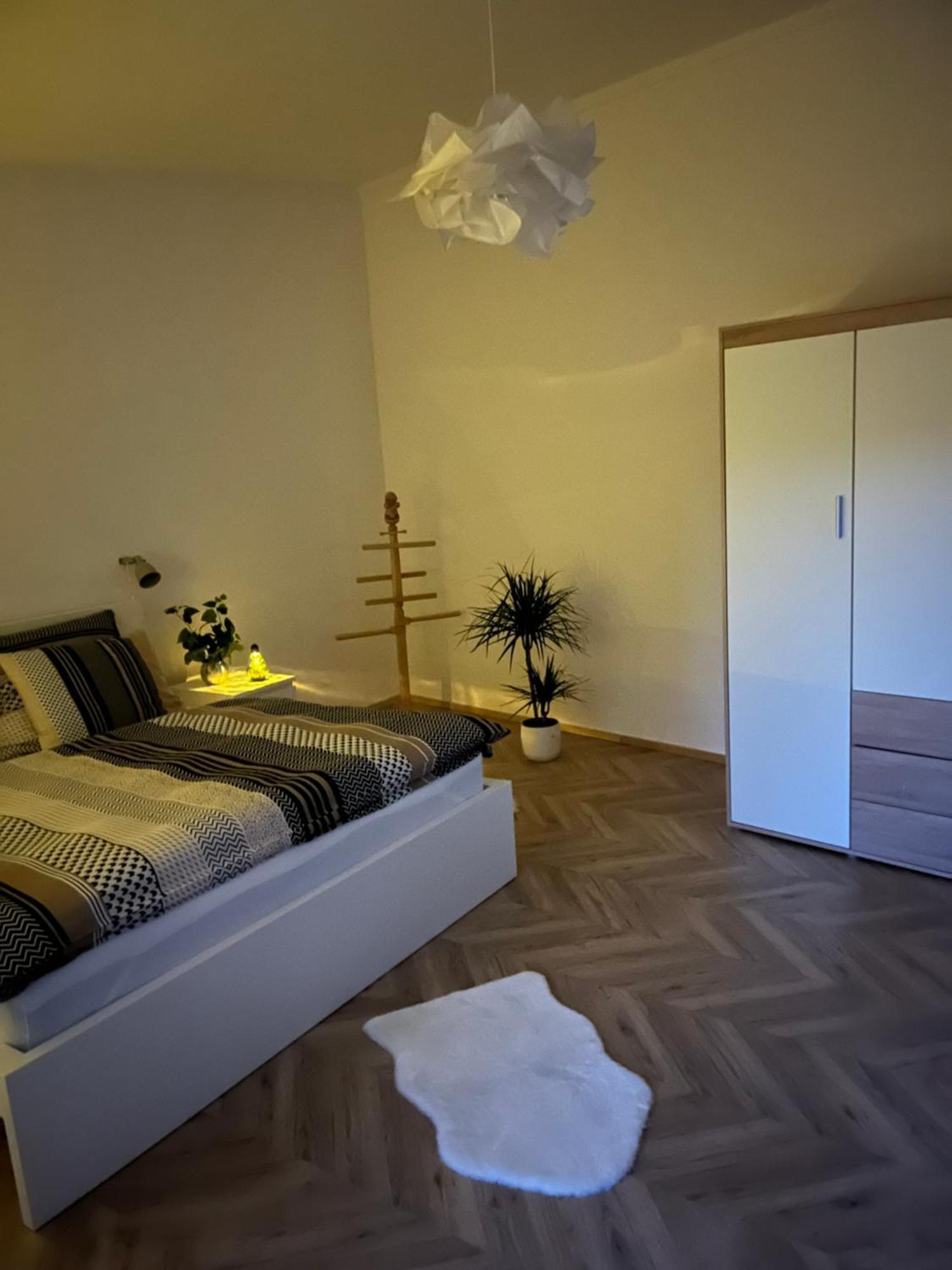 Apartman Niklan Rožnov pod Radhoštěm Exteriör bild