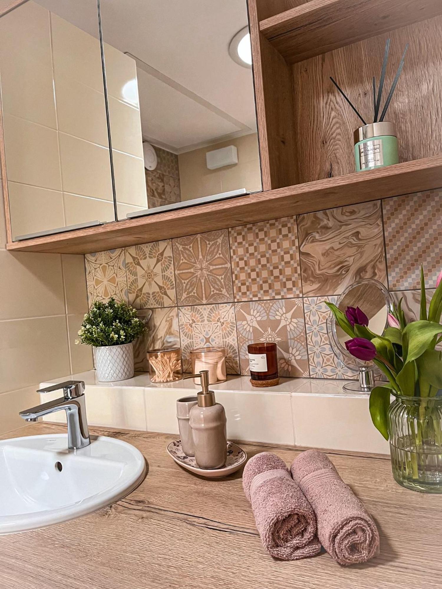 Apartman Niklan Rožnov pod Radhoštěm Exteriör bild