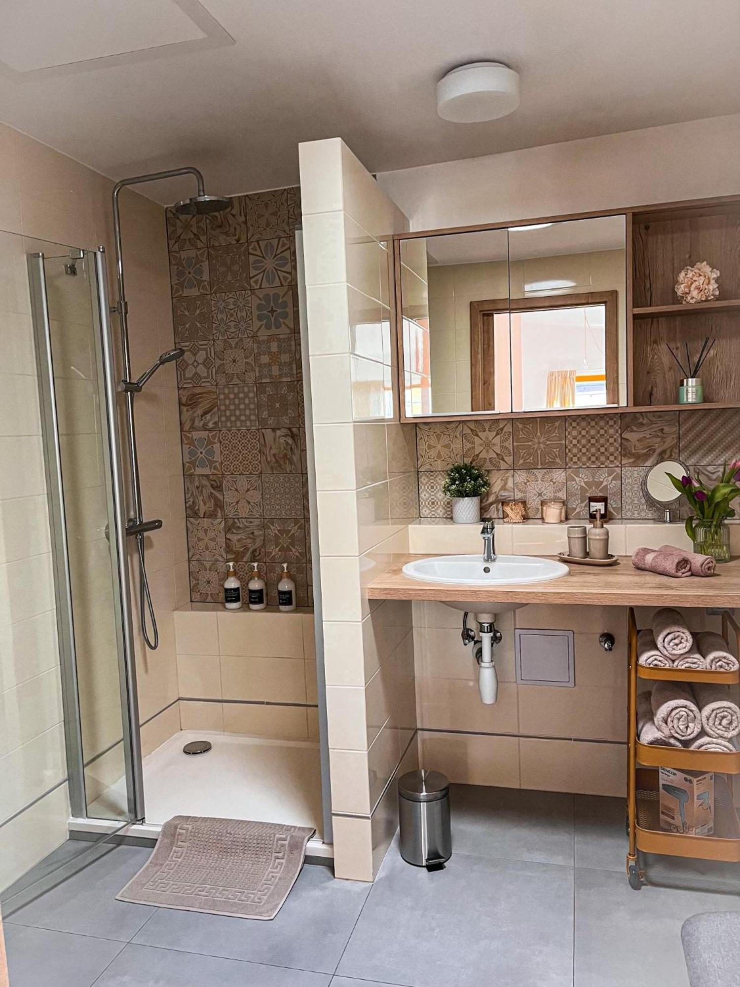 Apartman Niklan Rožnov pod Radhoštěm Exteriör bild